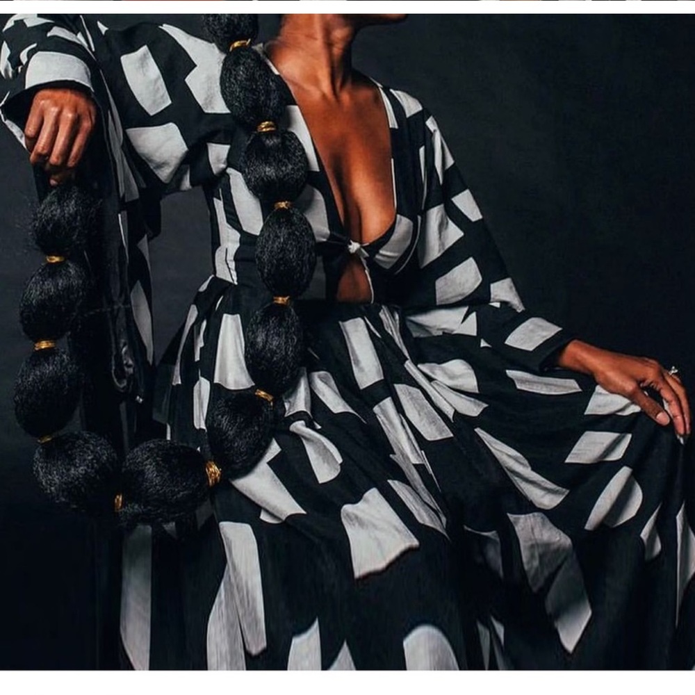Black and White Geometric Jumpsuit - Picture 4 of 9